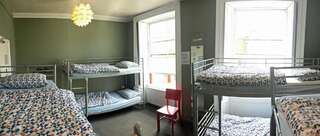 Хостелы Kilkenny Tourist Hostel Килкенни Кровать в общем 8-местном номере для мужчин и женщин-6